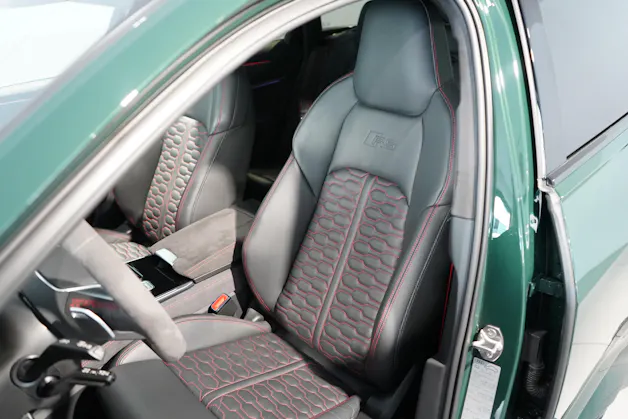 Audi RS6 Avant 4.0 V8 TFSI performance quattro T-Tronic