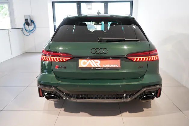 Audi RS6 Avant 4.0 V8 TFSI performance quattro T-Tronic
