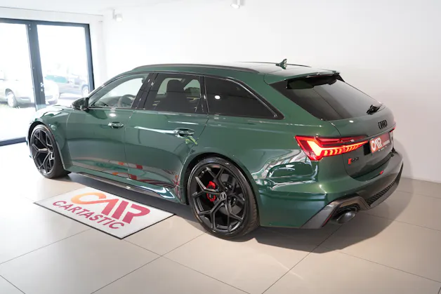 Audi RS6 Avant 4.0 V8 TFSI performance quattro T-Tronic