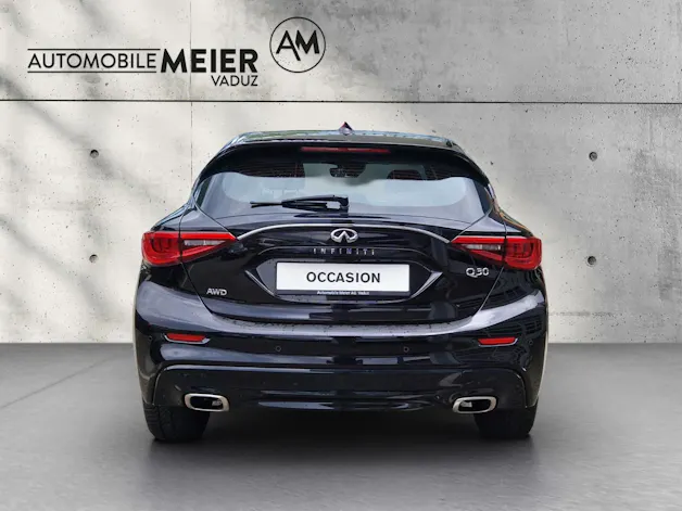 Infiniti Q30 2.2d Premium DCT AWD