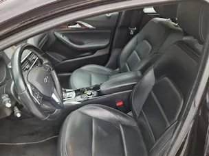 Infiniti Q30 2.2d Premium DCT AWD