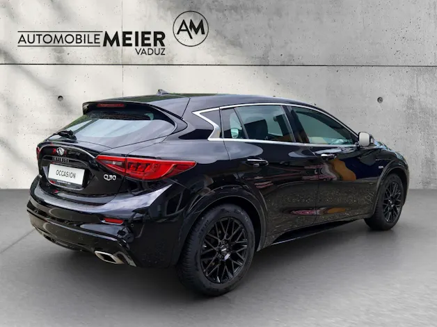 Infiniti Q30 2.2d Premium DCT AWD