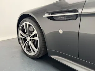 ASTON MARTIN V12 Vantage Coupé 6.0