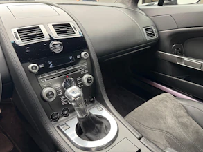 https://vehicle.imgix.net/4377638/78c130ee-a68f-491b-a7ab-f5941944dc68.jpeg