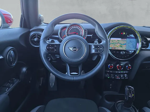 MINI John Cooper Works Cabrio F57 2.0i (CH)
