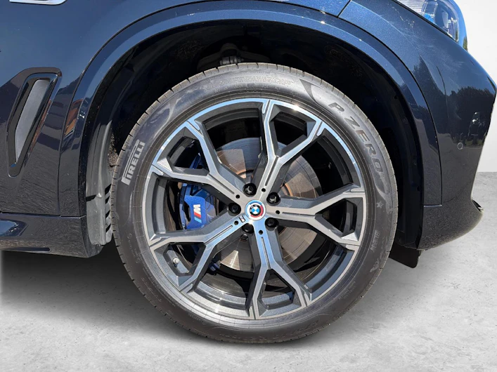 immagine del veicolo BMW X5