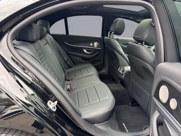 Mercedes-Benz E 220 d AMG Line 4matic