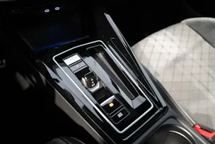 VW Golf VIII 2.0 TDI R-Line DSG 4motion
