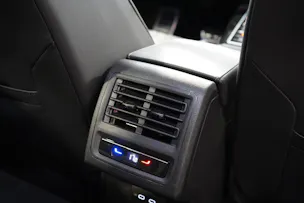 VW Golf VIII 2.0 TDI R-Line DSG 4motion