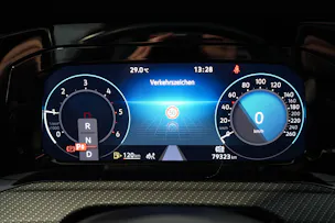 VW Golf VIII 2.0 TDI R-Line DSG 4motion