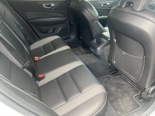 Volvo V60 2.0 T5 R-Design