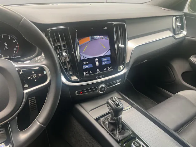 Volvo V60 2.0 T5 R-Design