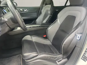 Volvo V60 2.0 T5 R-Design