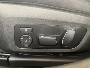 BMW 330i xDrive SAG Touring