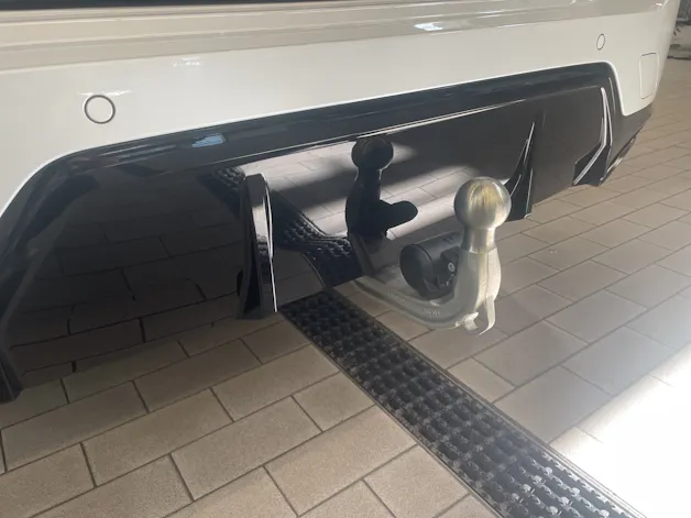 BMW 330i xDrive SAG Touring