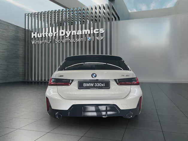 BMW 330i xDrive SAG Touring
