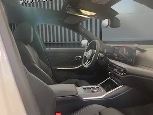 BMW 330i xDrive SAG Touring