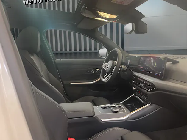 BMW 330i xDrive SAG Touring