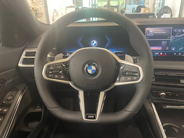 BMW 330i xDrive SAG Touring