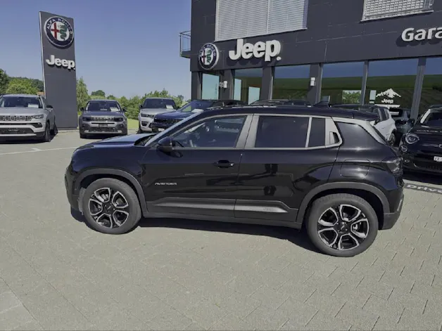 Jeep Avenger Summit