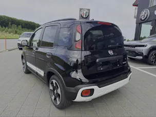 Fiat Pandina 1.0 Hybrid Cross
