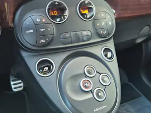 Fiat 695 Abarth 1.4 T-Jet 180 Rivale