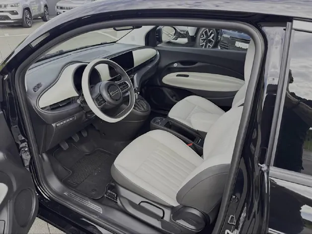 Fiat 500 1.0 Hybrid La Prima