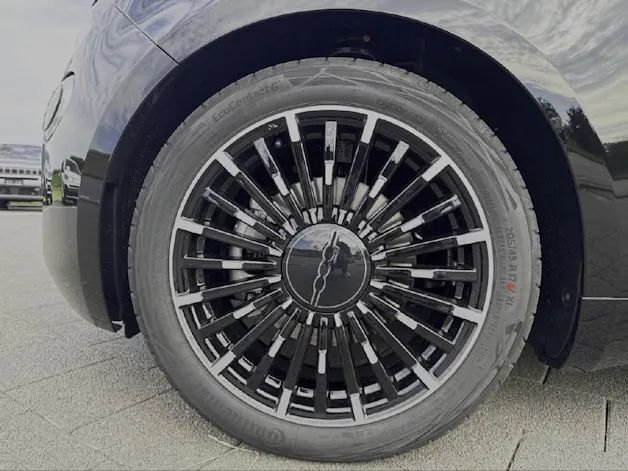 Fiat 500 1.0 Hybrid La Prima