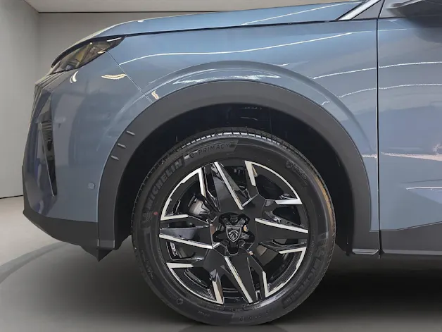 Peugeot 5008 1.2 Hybrid Allure Premium