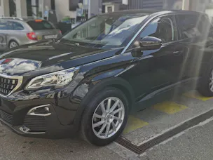 PEUGEOT 3008 1.2 PureTech Active