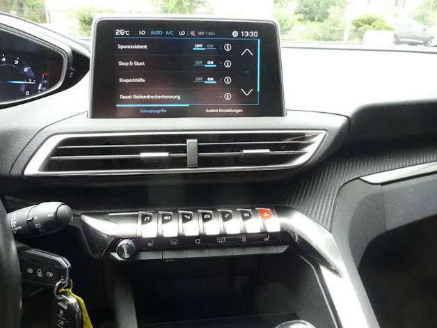 PEUGEOT 3008 1.2 PureTech Active
