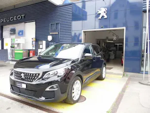 PEUGEOT 3008 1.2 PureTech Active