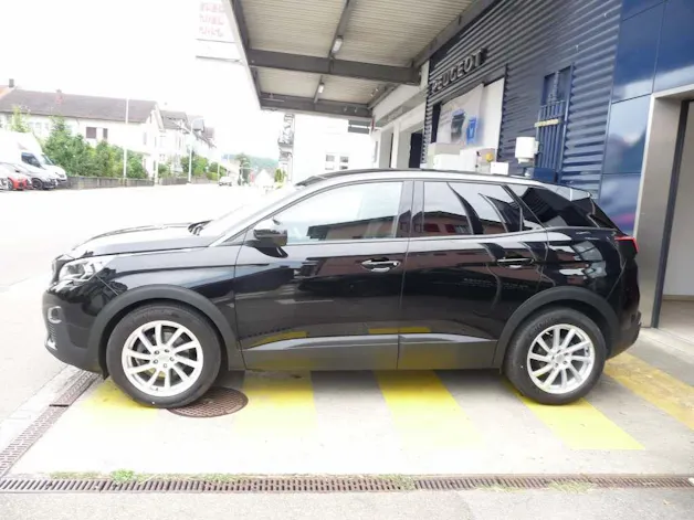 PEUGEOT 3008 1.2 PureTech Active