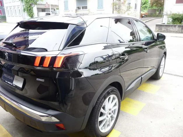 PEUGEOT 3008 1.2 PureTech Active