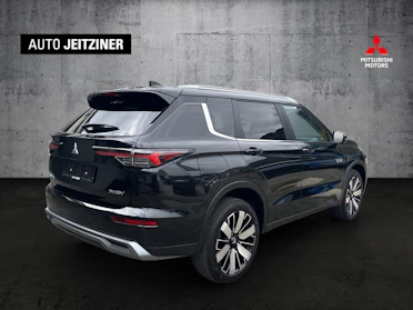 MITSUBISHI OUTLANDER 3