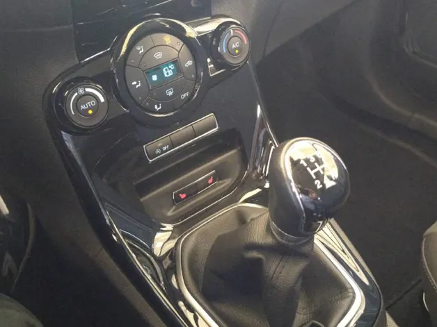 Ford Fiesta 1.0 EcoB 100 Titanium