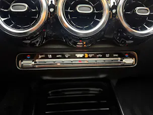 Mercedes-Benz GLB 200 d AMG Line