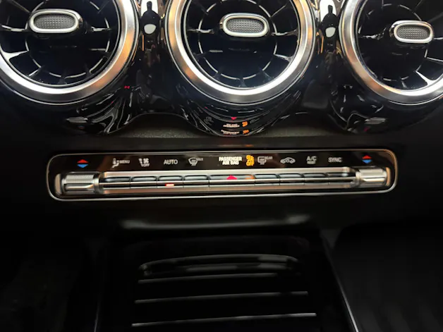 Mercedes-Benz GLB 200 d AMG Line