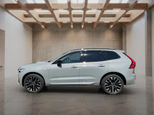 VOLVO XC60 2.0 T6 TE Ultra Dark eAWD