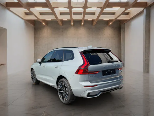VOLVO XC60 2.0 T6 TE Ultra Dark eAWD