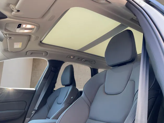 VOLVO XC60 2.0 T6 TE Ultra Dark eAWD