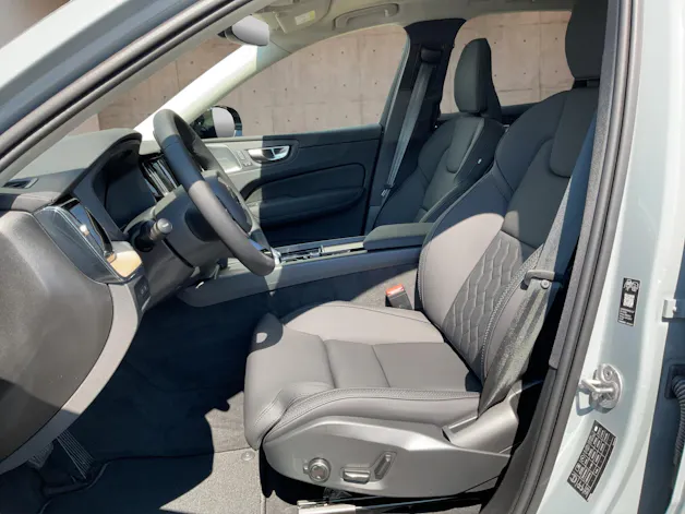 VOLVO XC60 2.0 T6 TE Ultra Dark eAWD