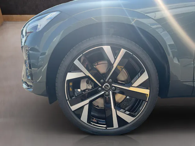 Volvo XC60 2.0 B5 MH Ultra Dark AWD