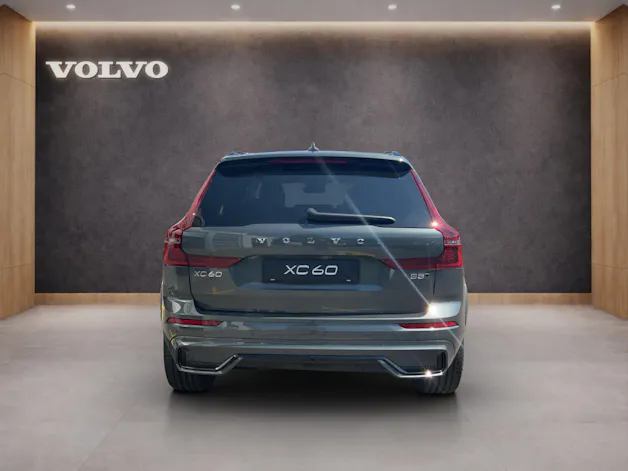 Volvo XC60 2.0 B5 MH Ultra Dark AWD