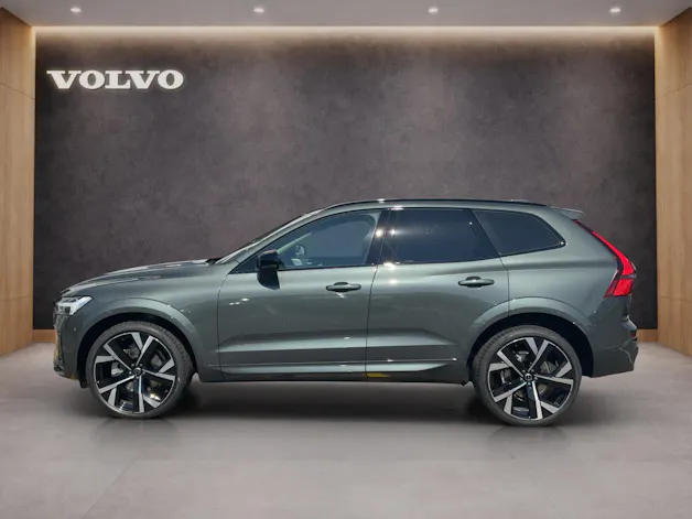 Volvo XC60 2.0 B5 MH Ultra Dark AWD