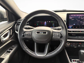https://vehicle.imgix.net/4377983/801dfd27-9d99-48eb-8e9c-daa6fd64e959.jpg