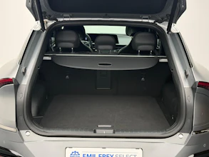 https://vehicle.imgix.net/4378027/44041796-954e-4f5c-9401-1badb6275cfe.jpg