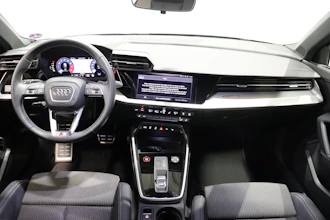 https://vehicle.imgix.net/4378040/dfb55fee-03f0-463b-8bc3-4004b9db283c.JPG