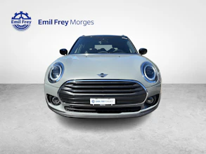 https://vehicle.imgix.net/4378073/19e3b40a-44da-4e89-9114-4feeec5a309c.jpg