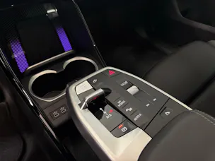 BMW X1 30e xDrive paddles M-Sport